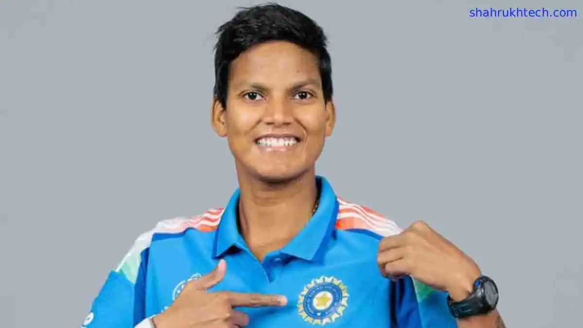 भारतीय महिला क्रिकेट टीम की ऑलराउंडर Deepti Sharma बल्लेबाजी और गेंदबाजी करते हुए